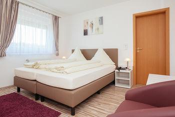Отель Tannenblick